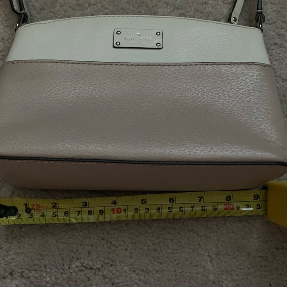 Reduced! Beautiful Kate Spade Crossbody - Picture 3 of 5